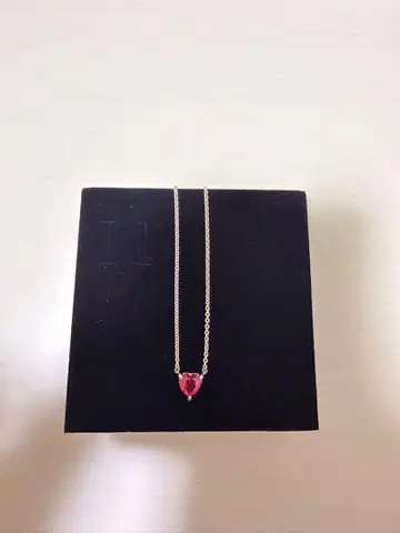 PANDORA 하트 모양 빨간 보석 목걸이