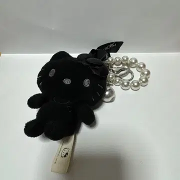 INGEBORG 잉게보그 헬로키티 봉제 인형 블랙 참