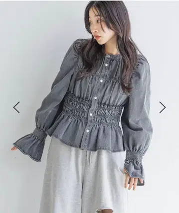 LOWRYS FARM 2way 셔링 블라우스 롱슬리브