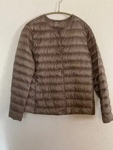 유니클로 울트라 다운 자켓 XXL 베이지 미사용 새상품