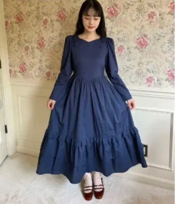 새상품 4L maihee 리본 프릴 원피스(네이비)