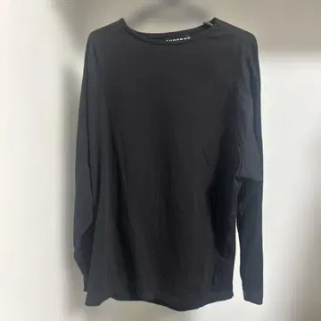 AUBERGE 오베르쥬 BONHEUR 긴팔 티셔츠 블랙 44