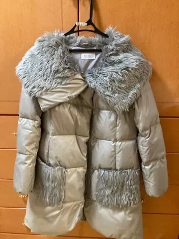 BERNEYS NEWYORK 바니스뉴욕 다운 실버 36