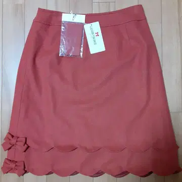 택 포함 새상품 갤러리 비스코티 플레어 스커트 리본