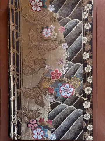 중고 후쿠로 오비 골드 컬러 나비와 꽃 자수 예복 후리소데