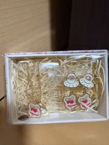 산리오 마론 크림 목걸이 귀걸이