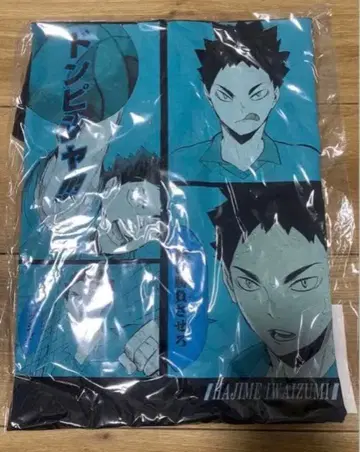 애니메이션 캐릭터 T셔츠 파란색