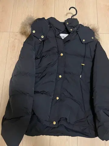 새상품 COCO DEAL 블랙 다운 자켓