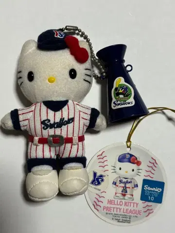 헬로키티 야쿠르트 스왈로스 마스코트 스트랩 츠바쿠로 메가폰 포함