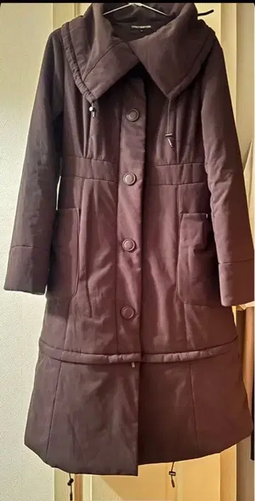 FOXEY 폭시 다크 브라운 충전솜 코트 롱 다운코트