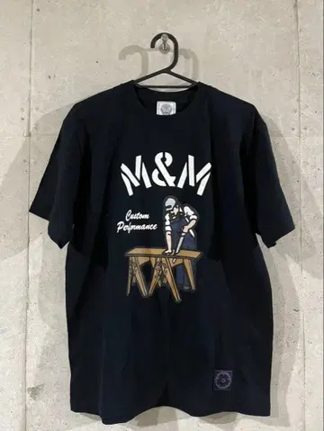 새상품급 M&M CUSTOM PERFORMANCE 티셔츠