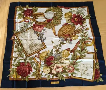 Salvatore Ferragamo 스카프 대형 실크