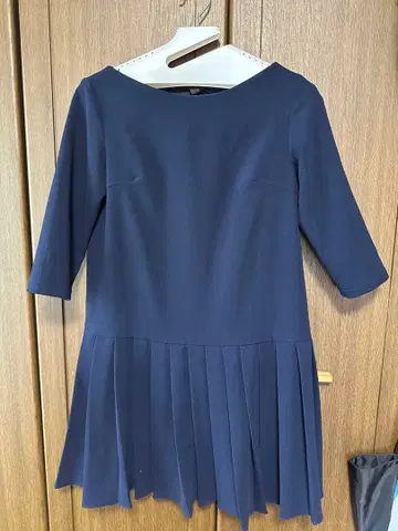 네이비 7부 소매 A라인 플리츠 원피스