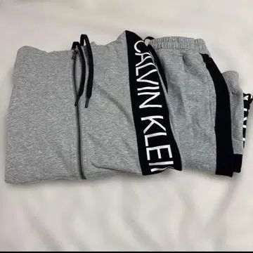 캘빈클라인 맨투맨 셋업