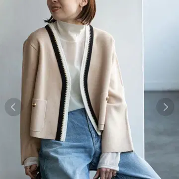 노블 정가 3.5만 라이트 배색 트리밍 밀라노 리브 숏 자켓