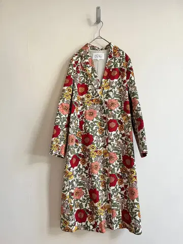 E hyphen world gallery 미토 나츠메 콜라보 스프링 코트