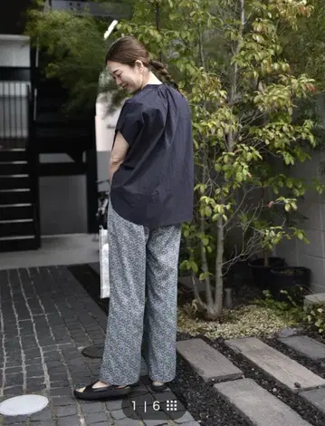 미사용 새상품 아워홈 리버티 패턴 세미 와이드 팬츠 OURHOME