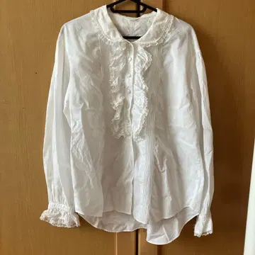 핑크하우스 프릴 블라우스