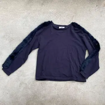 ZARA 인조 모피 맨투맨