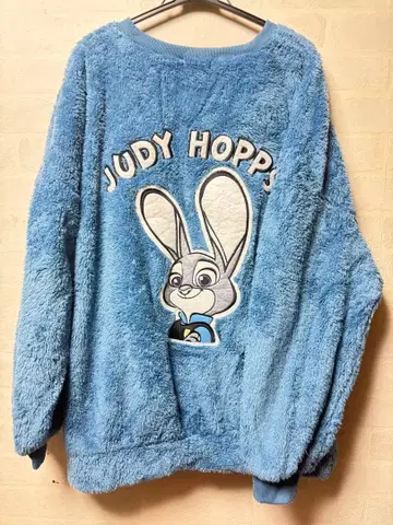 주토피아 주디 복슬복슬 맨투맨