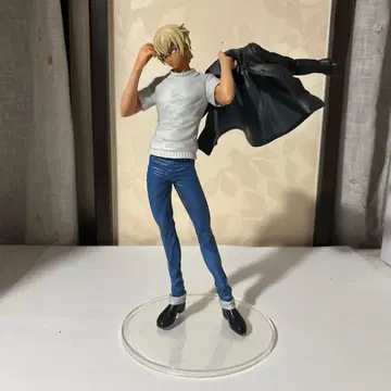 아무로 토오루 피규어