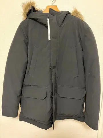 UNIQLO 논퀼트 다운 자켓 M 사이즈 블랙