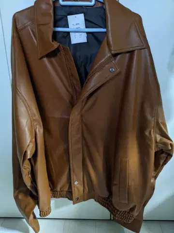 브라운 오버 사이즈 가죽 느낌 자켓