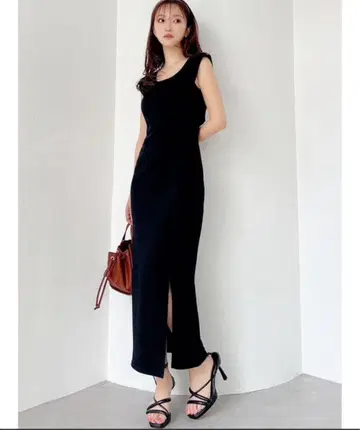 RESEXXY 백 오픈 슬릿 원피스