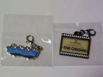 Mrs. GREEN APPLE 메탈 참 2개 세트 D F