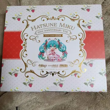 넨도로이드 하츠네 미쿠 15th Anniversary Ver. 딸기