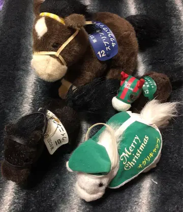 오구리 캡 Merry Xmas 버전 외 3체 경주마 봉제 인형 경마