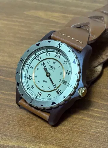TIMEX Safari 복각판