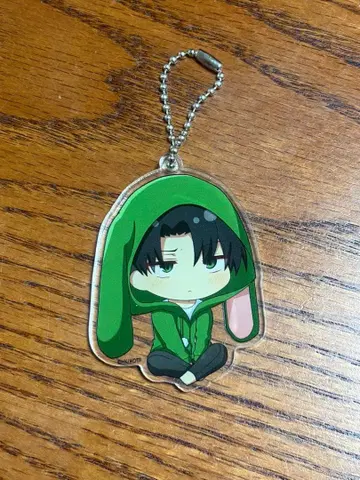 레어 리바이 진격의 거인 트레이딩 아크릴 키링 토끼 귀ver.