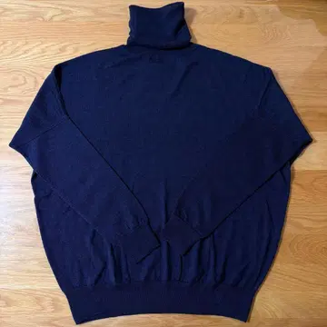 TOMORROWLAND 투모로우랜드 터틀넥 니트 네이비