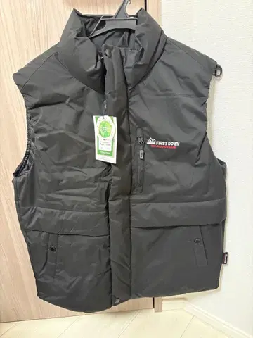 퍼스트 다운 블랙 다운 베스트