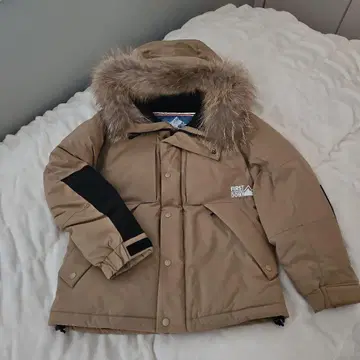 퍼스트다운 프릭스스토어 별주 패널 다운 자켓 사이즈 S