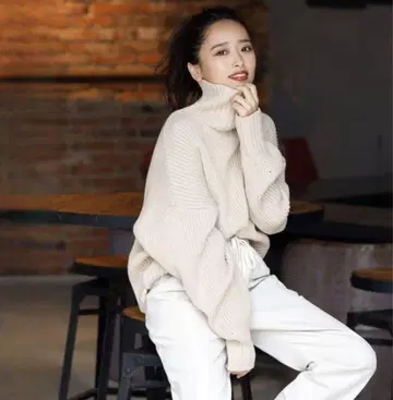 티티베이트 titivate 볼륨 니트 아이보리 라이트 베이지