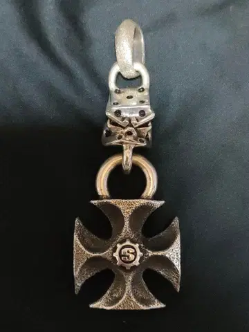 스타린기어 펜던트