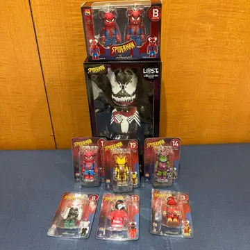 스파이더맨 피규어 세트 베어브릭 400% 베놈