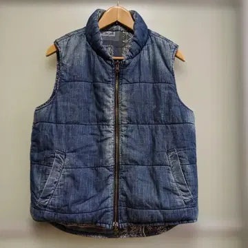 미사용 새상품 클리프 메이어 반다나 패턴 리버서블 다운 베스트