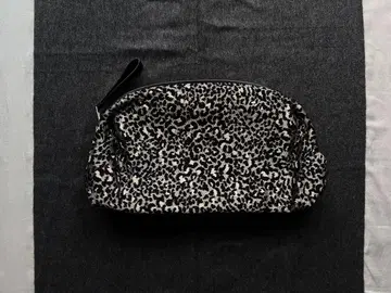 SHIME 레오파드 무늬 클러치백 LEOPARD MAXI CLUTCH