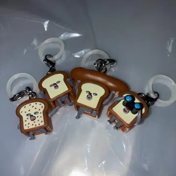 빵도둑 캡슐 토이 4개 세트