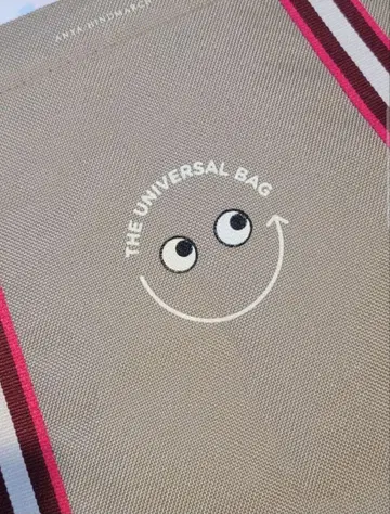 ANYA HINDMARCH 성성석정 안야 힌드마치 유니버셜 백