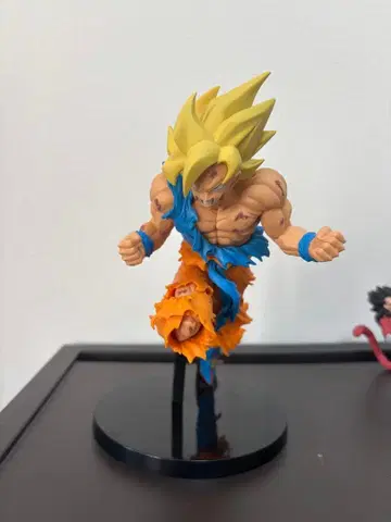 드래곤볼 점프 50주년 기념 피규어 손오공