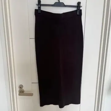 SCENTOF 타이트 스커트 브라운 슬릿 포함