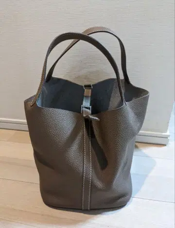 큐브백 핸드백 그레이지 토트백 카데나 열쇠 없음