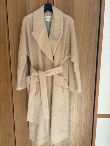 새상품급 TOMORROWLAND 베이지 롱 코트