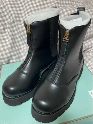 la farfa SHOES 통굽 센터 지퍼 부츠 LL 사이즈