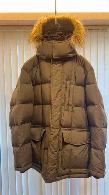 XL UNIQLO 유니클로 다운 자켓 카키