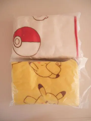 새상품 미스터 도넛 포켓몬 피카츄 두두 발챙이 담요 무릎담요